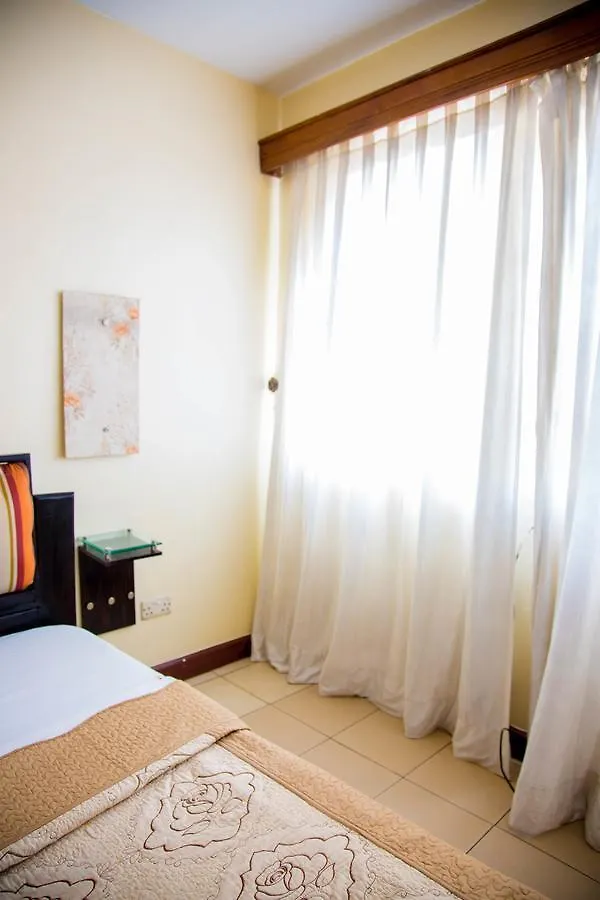 Shumuk Hotel And Apartments كامبالا أوغندا