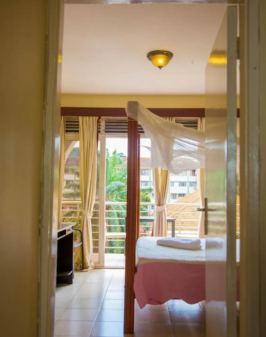 Shumuk Hotel And Apartments كامبالا